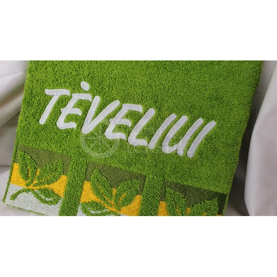 Embroidered occasional towel with leaves "Tėveliui"